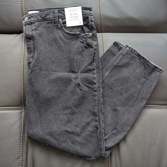 Abercrombie Ultra High Rise 90s Straight Jean - Black Distressed - Picture 8 of 10